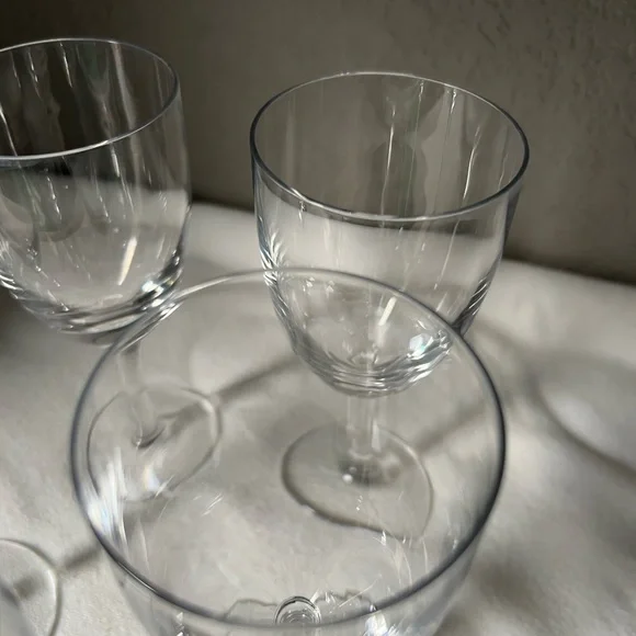 Vintage Crystal Wine Glasses set of 5 heavy - Picture 4 of 9